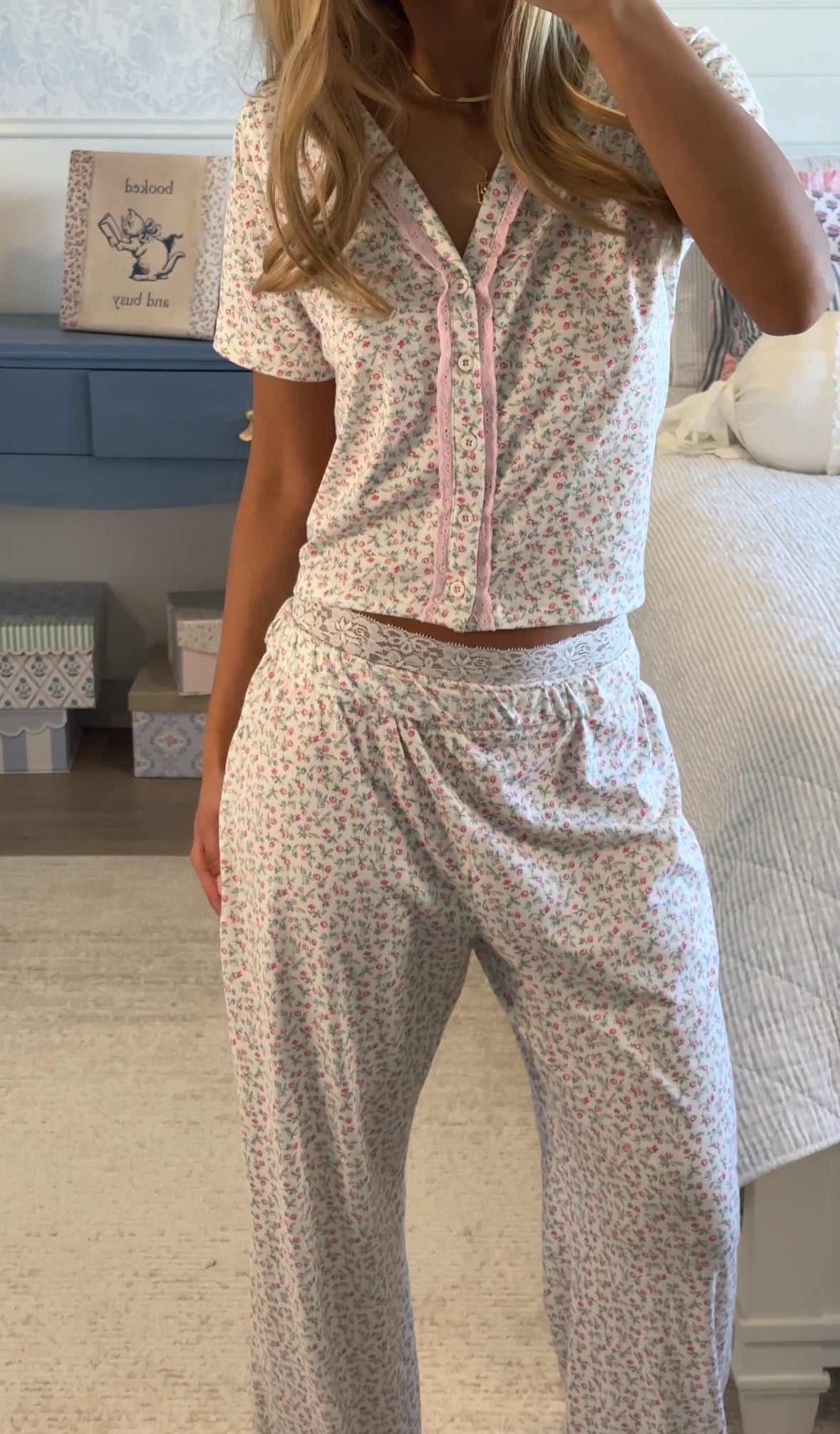 Super Soft Pajamas with Waistband Turnover Exposing Lace